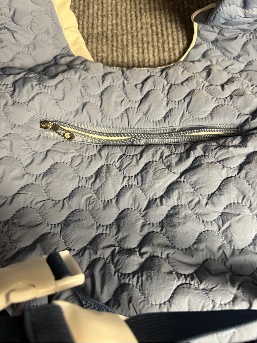 Quilted Front Pet Carrier Slings Bag for Small Dogs & Cats – Pastel Blue
